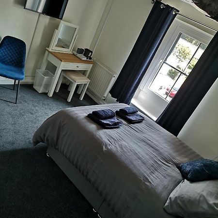 Red Lion Rooms - Self Check In Dalton-in-Furness Eksteriør billede