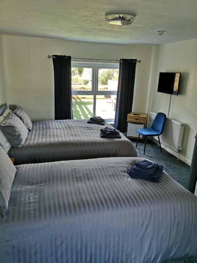 Red Lion Rooms - Self Check In Dalton-in-Furness Eksteriør billede