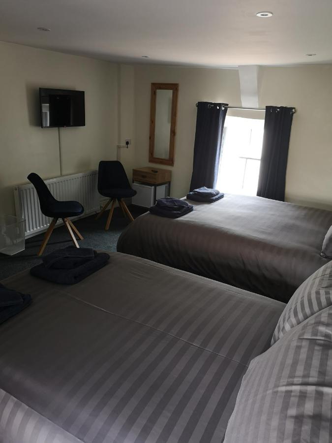 Red Lion Rooms - Self Check In Dalton-in-Furness Eksteriør billede