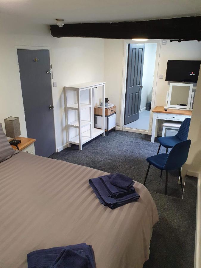 Red Lion Rooms - Self Check In Dalton-in-Furness Eksteriør billede