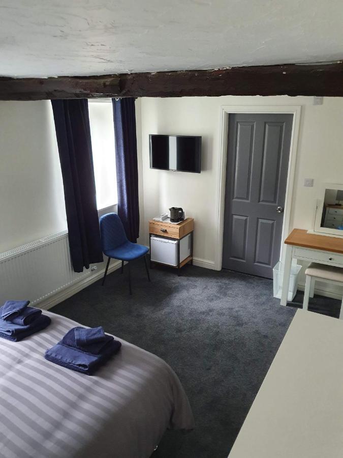 Red Lion Rooms - Self Check In Dalton-in-Furness Eksteriør billede
